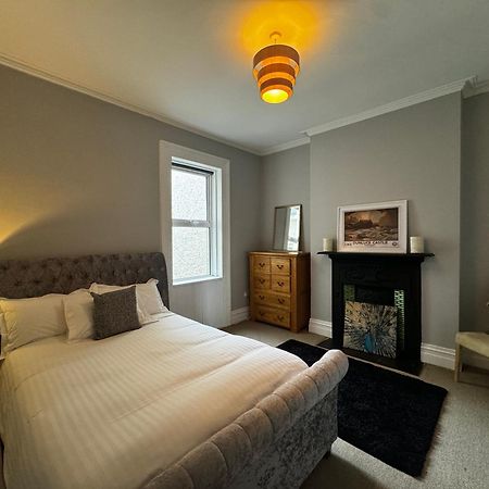 Villa The Victorian Townhouse Portrush Esterno foto